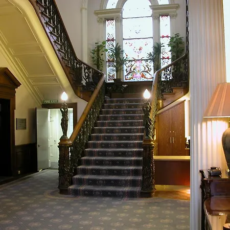 Heaton Mount